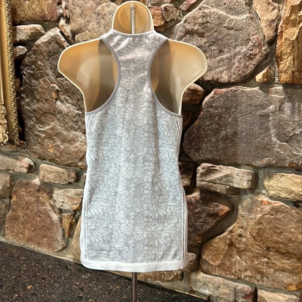Fabletics Top! - Picture 3 of 4